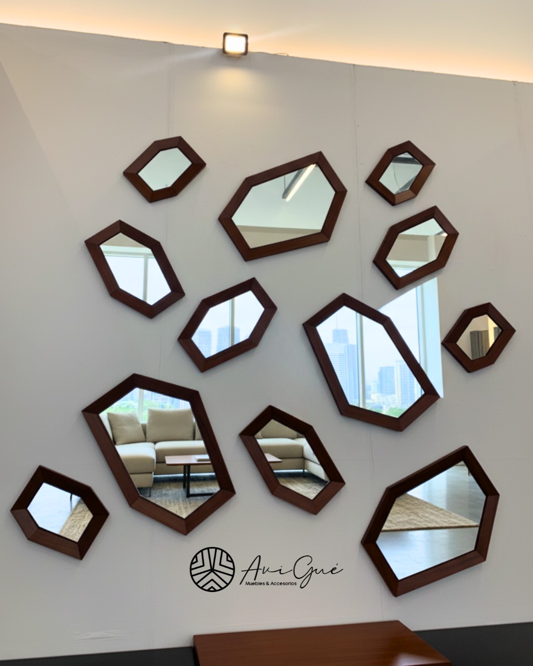 ADRIANA MUEBLES Y DECORACION